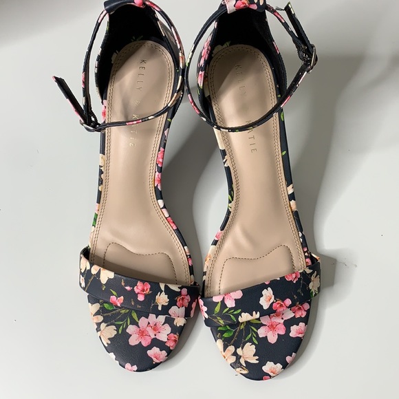 Women’s heels - Picture 3 of 6